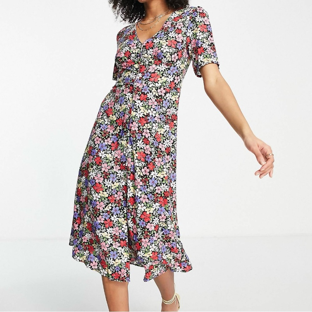 NWOT Nobody’s Child Floral Midi Dress from ASOS size 4